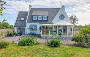 Pet Friendly Home In Plogoff With Kitchen